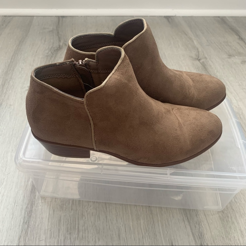 WILD DIVA SUEDE TAUPE BOOTIES